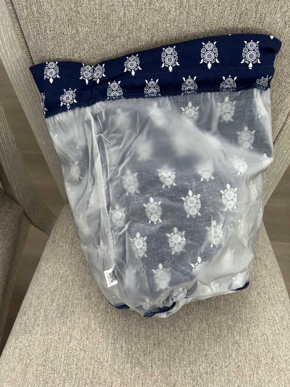 Vera Bradley Ditty Bag Navy Blue with White Turtle Print - Picture 2 of 2